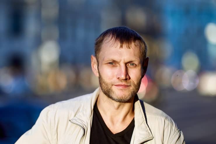 european young man with stubble face outdoors 351981 3093